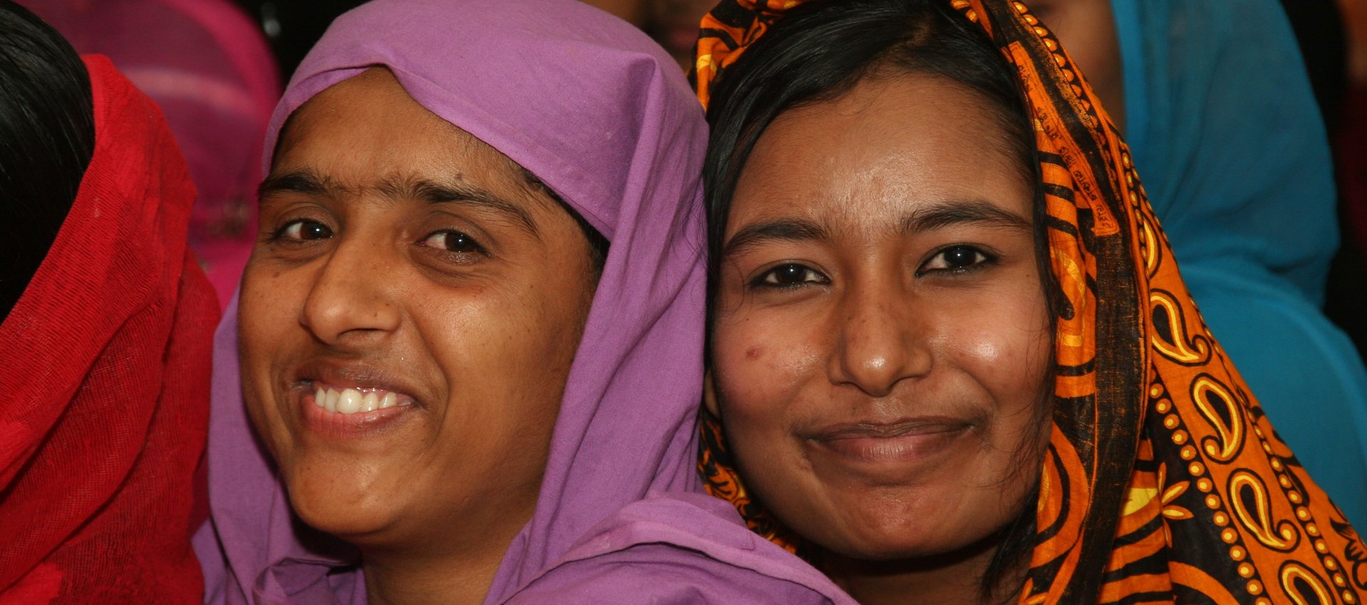 bangladesh women smiling